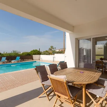 Regina 1 Villa