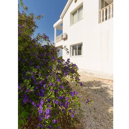Regina 1 Villa *